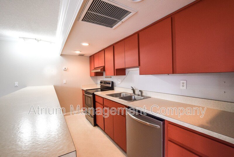 Charming 1 Bed 1 Bath Apartment in Winter Park – Prime Location! property image
