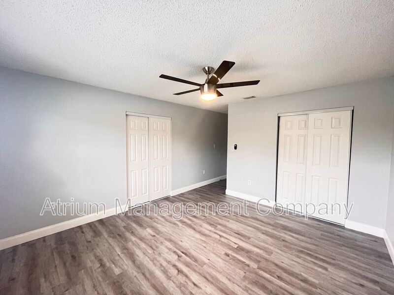 Top floor two bedroom apartment, pet friendly! property image