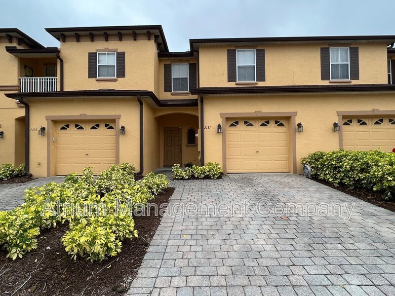 Beautiful 3 Bed, 2.5 Bath Gated Condo for Rent in Sanford/Lake Mary, FL – $500 Off First Month’s Rent! property image