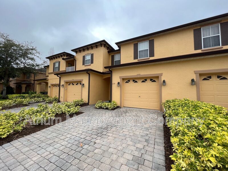 Beautiful 3 Bed, 2.5 Bath Gated Condo for Rent in Sanford/Lake Mary, FL – $500 Off First Month’s Rent! property image