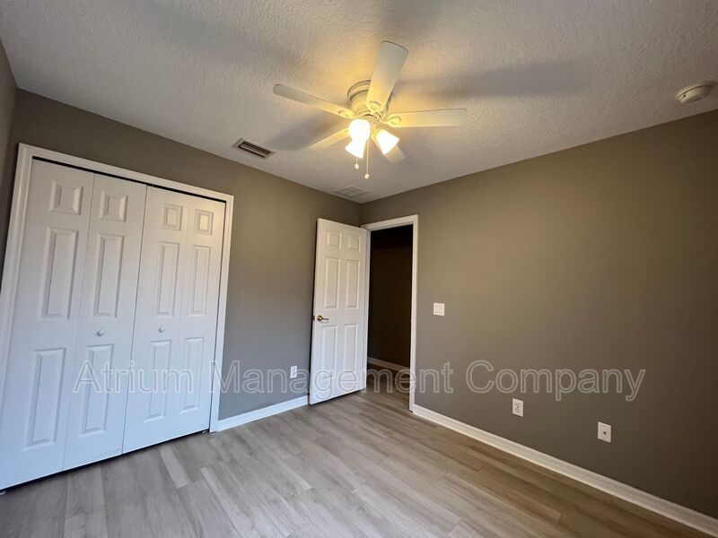 Beautiful 3 Bed, 2.5 Bath Gated Condo for Rent in Sanford/Lake Mary, FL – $500 Off First Month’s Rent! property image