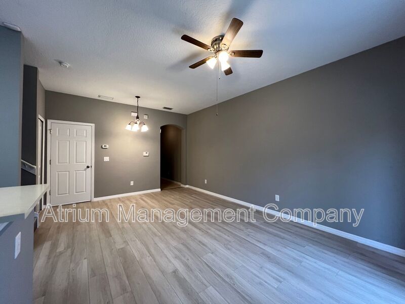Beautiful 3 Bed, 2.5 Bath Gated Condo for Rent in Sanford/Lake Mary, FL – $500 Off First Month’s Rent! property image
