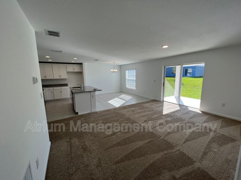 $600 OFF Your First Month’s Rent  –  Beautiful 3Bed/2Bath Home in Haines City property image