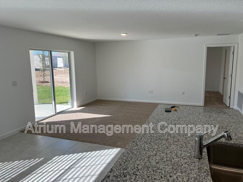 $600 OFF Your First Month’s Rent  –  Beautiful 3Bed/2Bath Home in Haines City property image