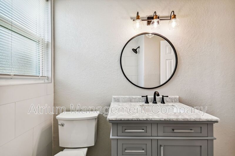 Fully Renovated 3 Bedroom Home! Move in by 12/15 and receive 50% off December! property image