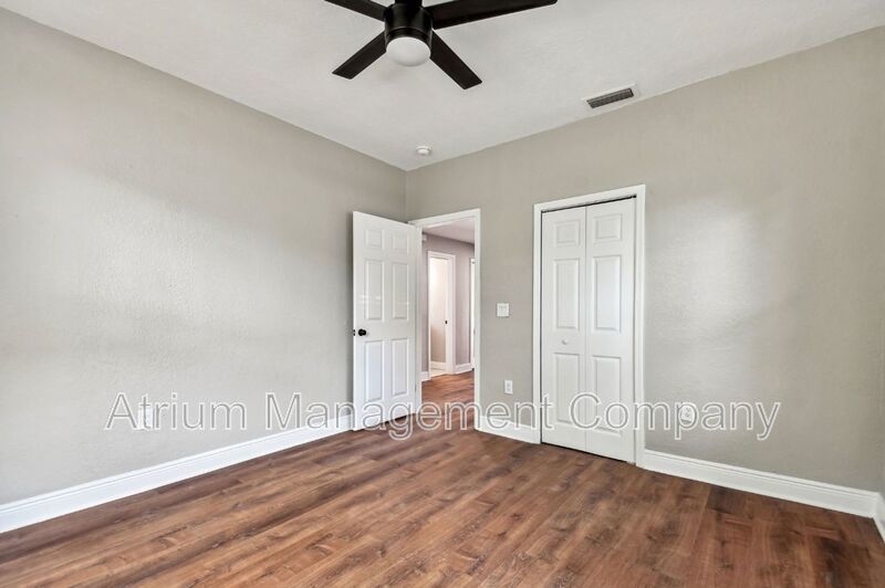 Fully Renovated 3 Bedroom Home! Move in by 12/15 and receive 50% off December! property image