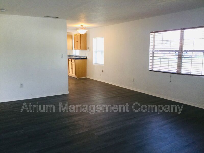 2400 Grant Street _ 2 Bedroom 1 Bathroom w/ Bonus Room property image