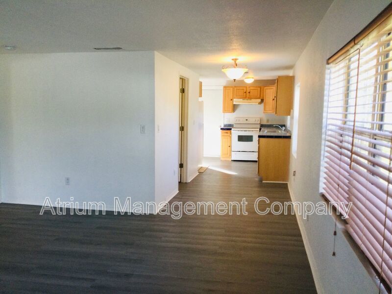 2400 Grant Street _ 2 Bedroom 1 Bathroom w/ Bonus Room property image