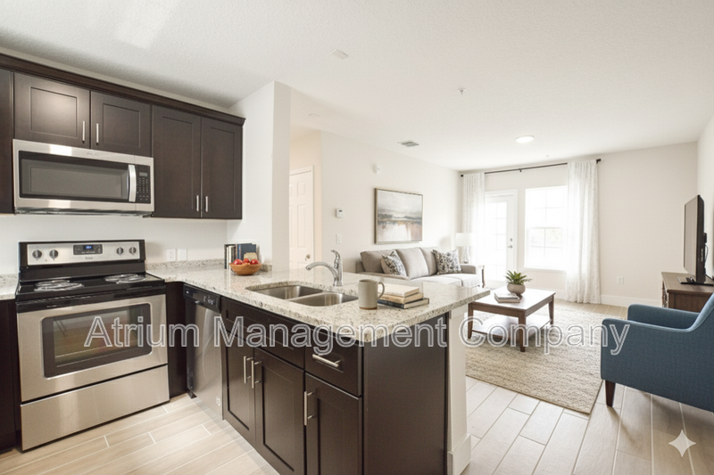 Modern 3-Bedroom, 2-Bathroom Apartment with Water, Internet & Parking Included! property image