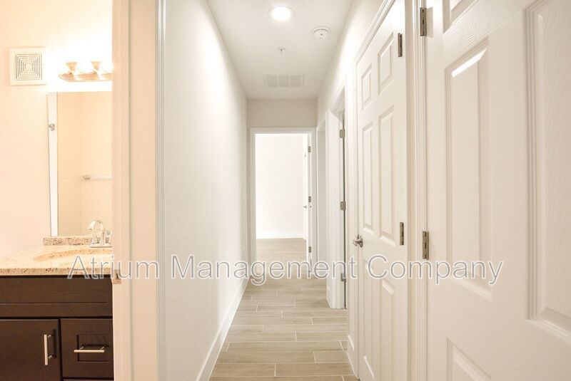 Modern 3-Bedroom, 2-Bathroom Apartment with Water, Internet & Parking Included! property image