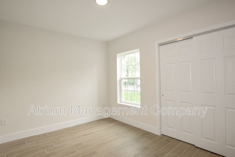 Modern 3-Bedroom, 2-Bathroom Apartment with Water, Internet & Parking Included! property image