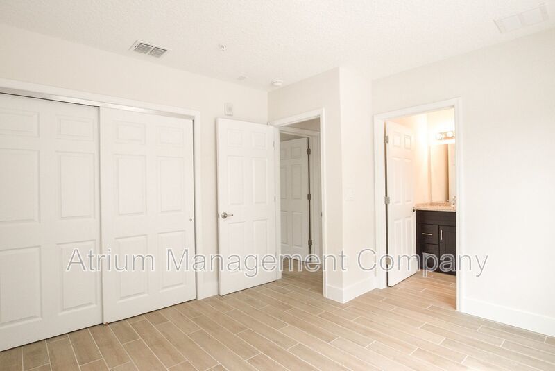 Modern 3-Bedroom, 2-Bathroom Apartment with Water, Internet & Parking Included! property image