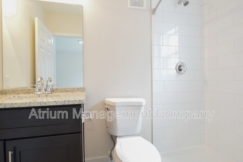 Modern 3-Bedroom, 2-Bathroom Apartment with Water, Internet & Parking Included! property image