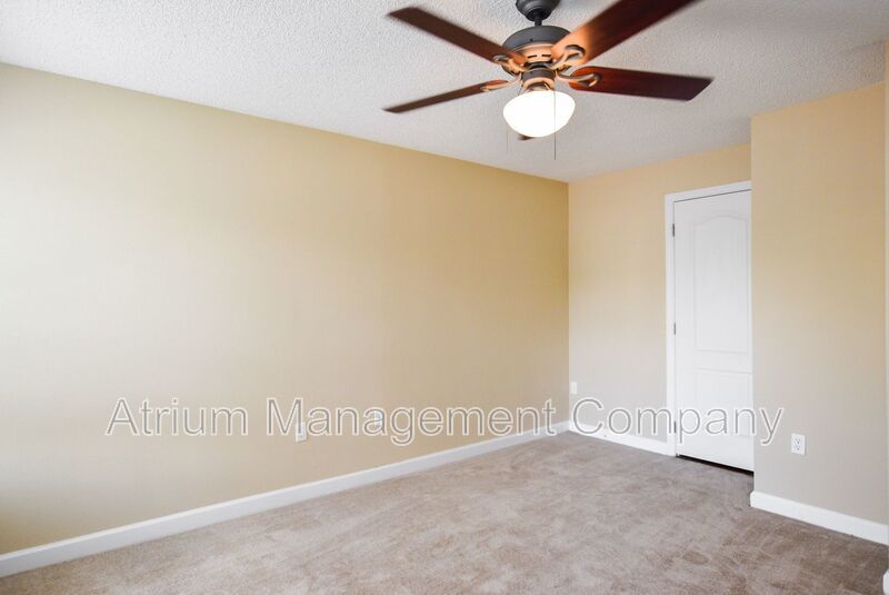 Beautiful 3 Bed 2 Bath WITH BONUS ROOM for Rent in East Orlando!!! SPECIAL PROMOTION!! property image