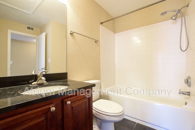 Beautiful 3 Bed 2 Bath WITH BONUS ROOM for Rent in East Orlando!!! SPECIAL PROMOTION!! property image