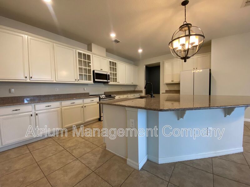 Stunning 5 Bedroom Pool Home in Orchard Hills near Hamlin & The Grove property image