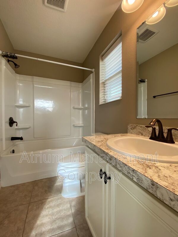 Stunning 5 Bedroom Pool Home in Orchard Hills near Hamlin & The Grove property image