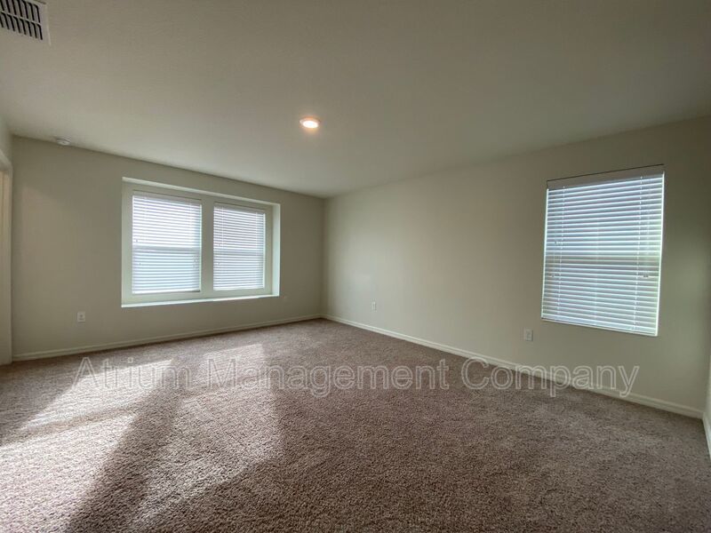 Stunning 5 Bedroom Pool Home in Orchard Hills near Hamlin & The Grove property image