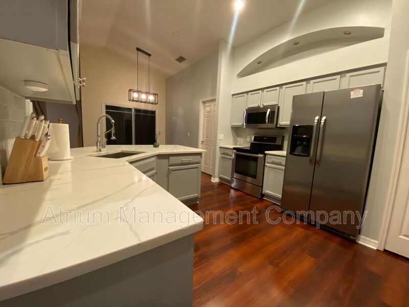 Beautiful 3 Bedroom Home in the Exclusive Gated Community of Stoneybrook West! property image