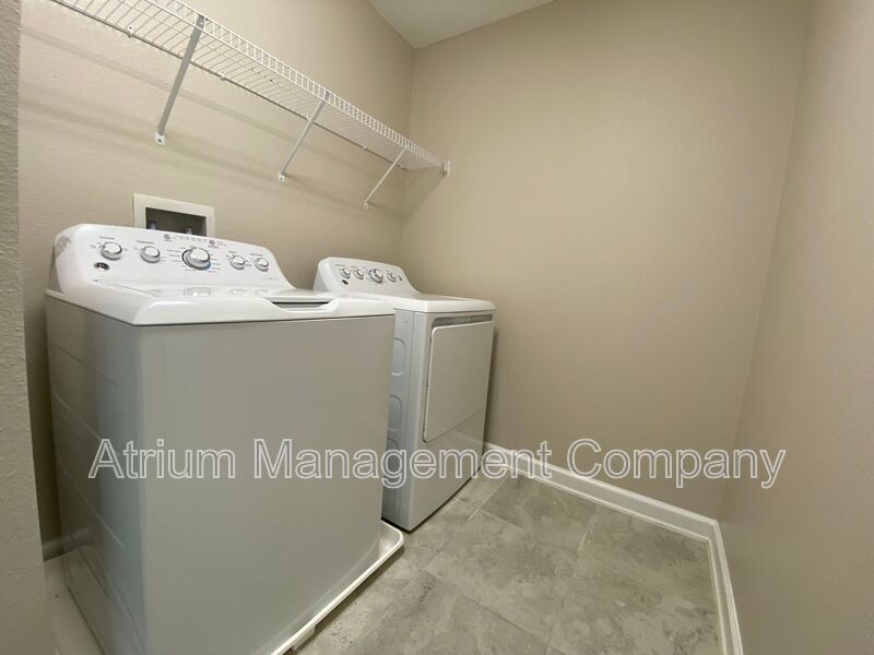 Spacious 5 Bedroom Pool Home with In-Law Suite in Lake Nona’s Coveted Storey Park! property image