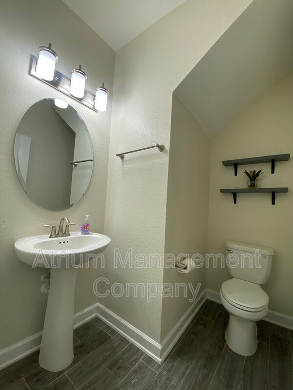 Spacious 5 Bedroom Pool Home with In-Law Suite in Lake Nona’s Coveted Storey Park! property image