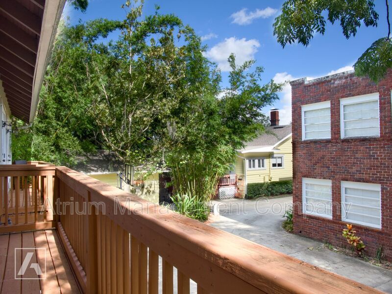 Stunning 2nd Floor Studio with Enclosed Solarium property image