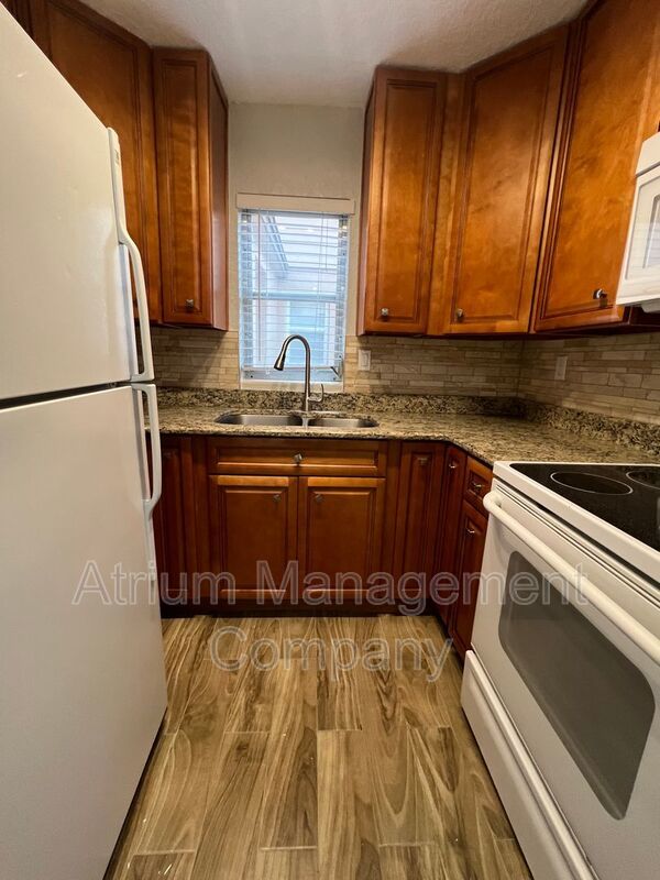 1 Bedroom 1 Bathroom Lake Katherine Village Condo Available Now !!! property image