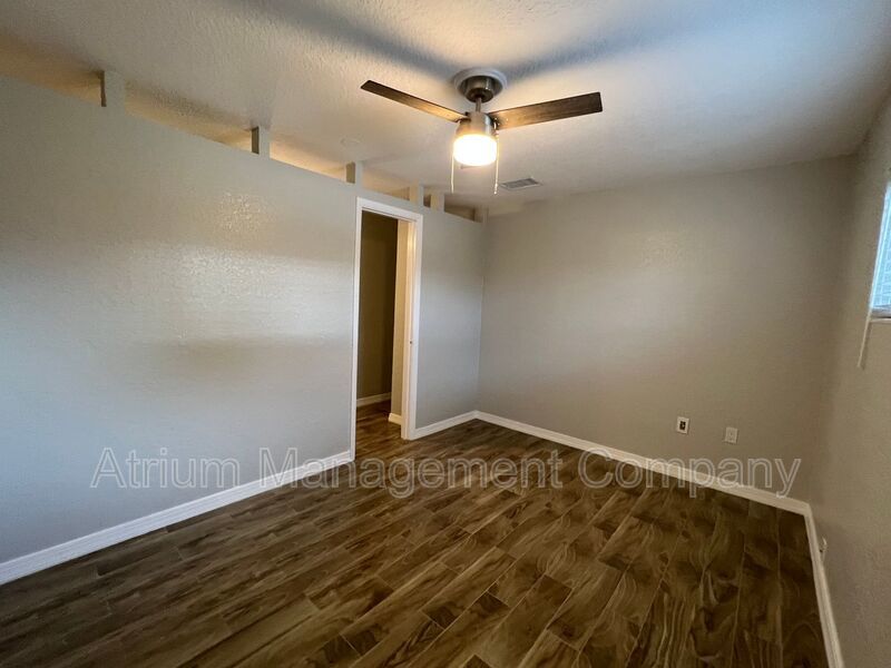1 Bedroom 1 Bathroom Lake Katherine Village Condo Available Now !!! property image