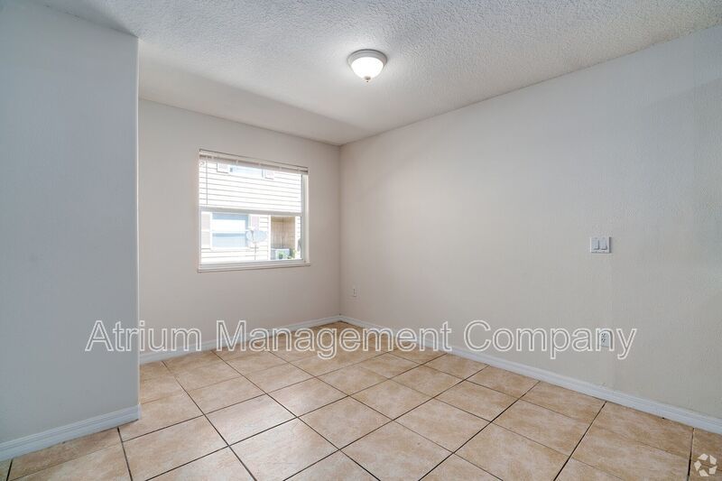 Spacious 3-Bed, 2.5-Bath Townhome with Bonus Room – Minutes from the Indian River! property image