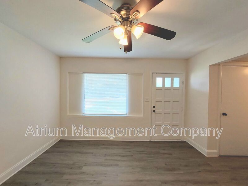 3 Bedroom, 2 Bathroom House in Lakeland property image