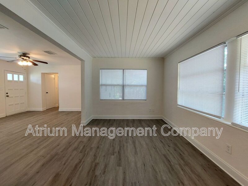 3 Bedroom, 2 Bathroom House in Lakeland property image