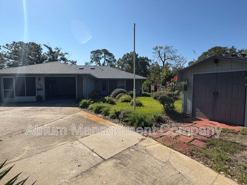 Spacious 3-Bedroom Home in Beautiful DeBary – Comfort, Style & Relaxation! $500 off First Month Rent!!! property image