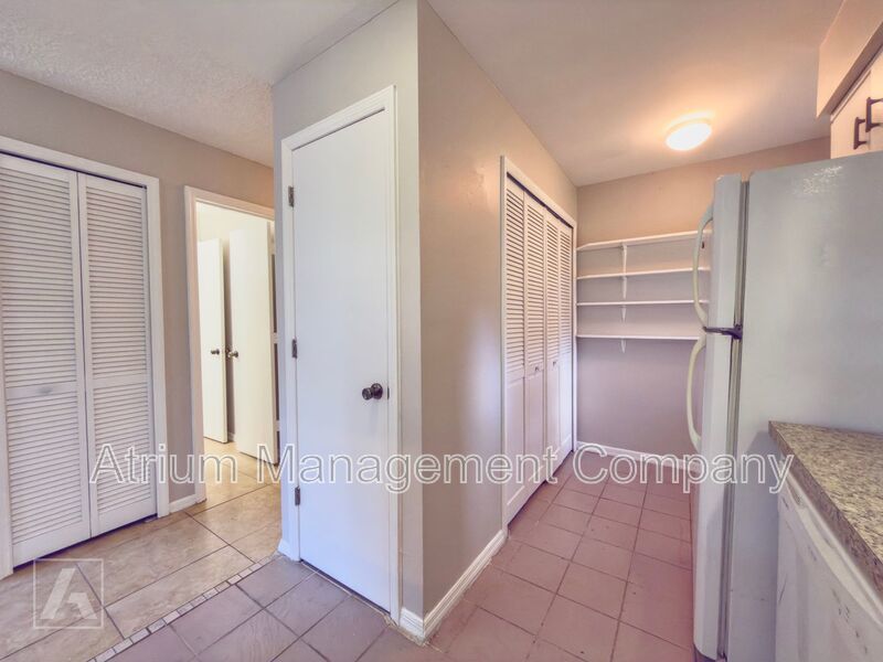 Charming 2-Bedroom Duplex for Rent in Orlando's SoDo District! property image
