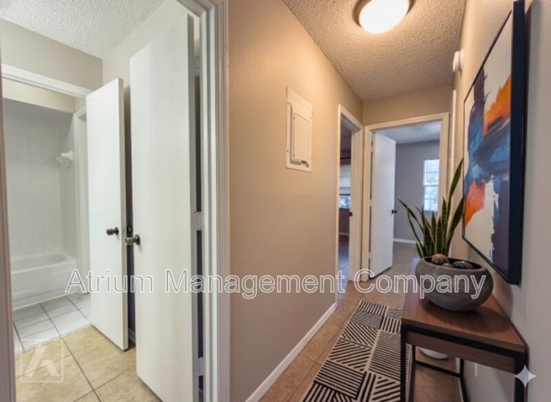 Charming 2-Bedroom Duplex for Rent in Orlando's SoDo District! property image