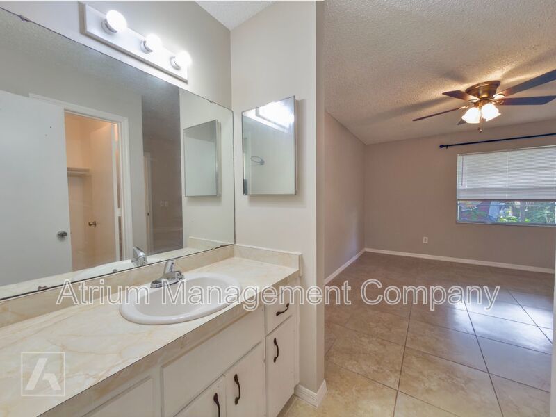 Charming 2-Bedroom Duplex for Rent in Orlando's SoDo District! property image