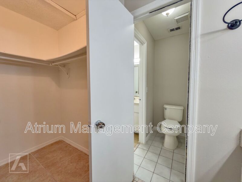 Charming 2-Bedroom Duplex for Rent in Orlando's SoDo District! property image