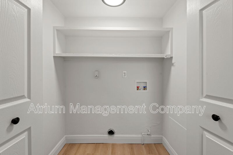 Renovated 2 Bedroom 1 Month free 1\2 off security deposit property image