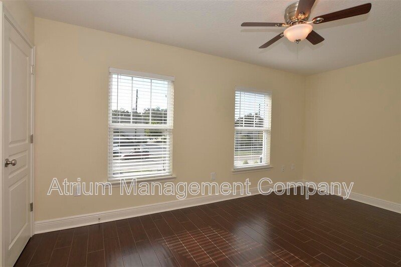 3 Bedroom, 2.5 Half Bath Town Home Downtown Orlando property image