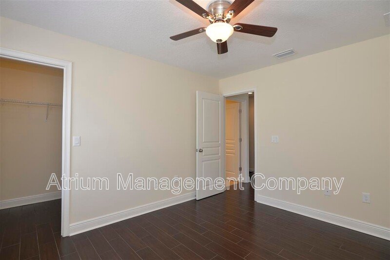 3 Bedroom, 2.5 Half Bath Town Home Downtown Orlando property image