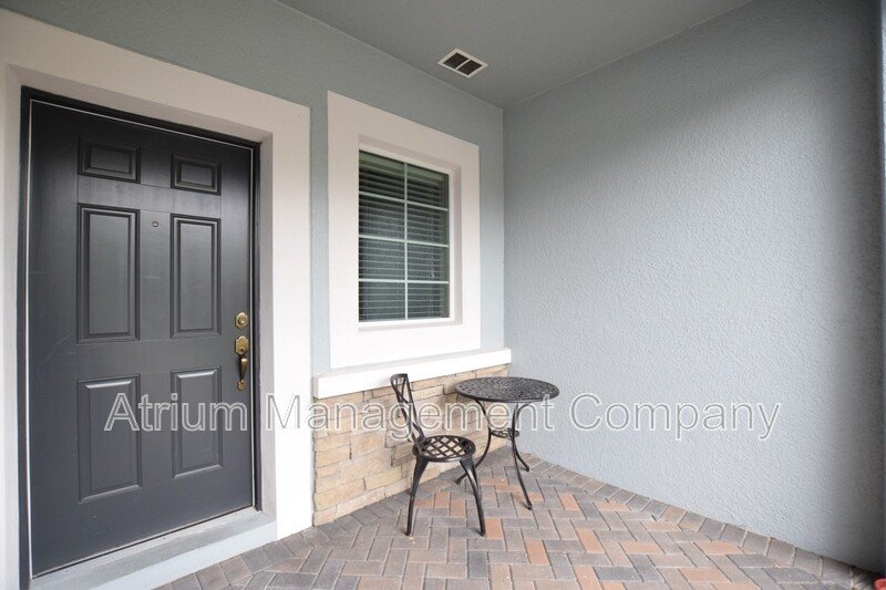 Beautiful 2 Bed 2.5 Bath with Loft Gated Town Home for Rent in Sanford, FL! property image