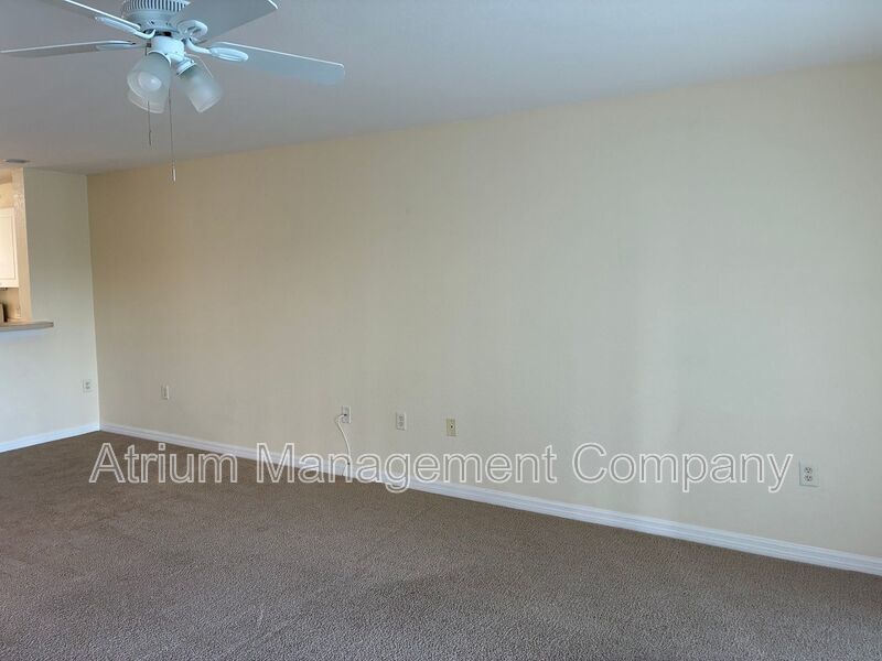 Gated Community Gem: Turnkey 2/2 in Emerald Lake property image