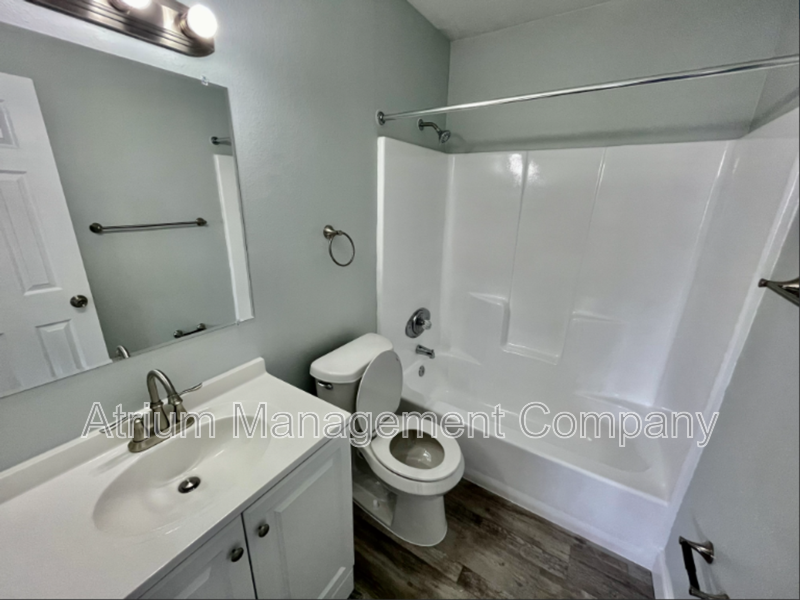 Your Perfect One Bedroom + Den at Janie B Apartments in Tampa, FL! property image