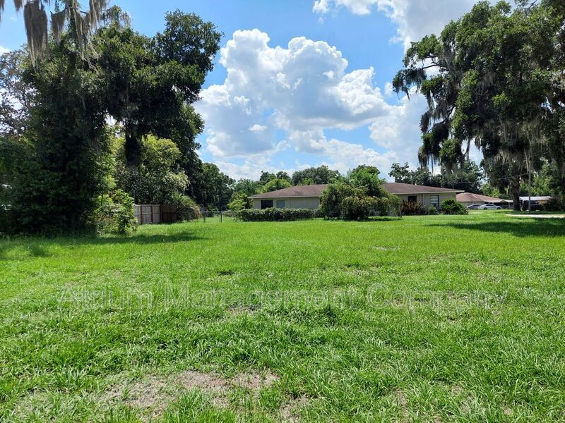 Coming Soon! 2 Bedroom, 1 Bathroom Apartment in North Lakeland  **RENT SPECIAL** 50% off of First Month's Rent! property image
