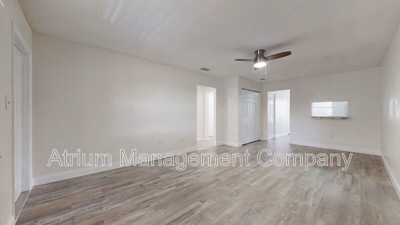 Gorgeous Seminole Heights Apartment!!! 50% off first months rent property image
