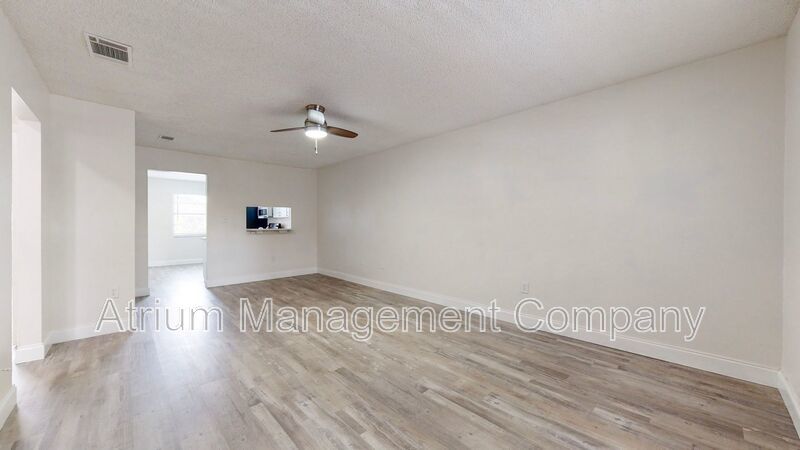 Gorgeous Seminole Heights Apartment!!! 50% off first months rent property image