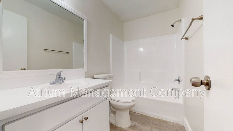 Gorgeous Seminole Heights Apartment!!! 50% off first months rent property image
