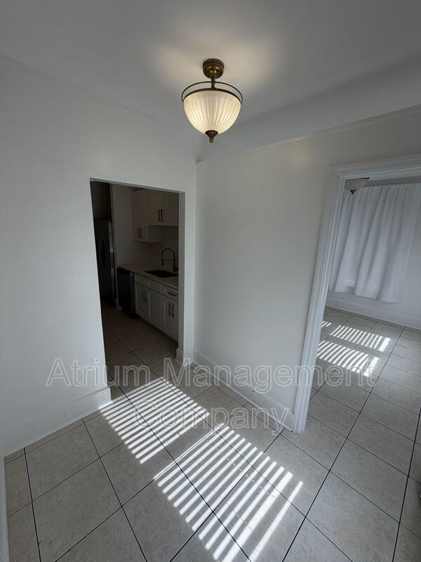 Modern Downtown Living — Steps from Everything St. Pete Has to Offer! Look and Lease Concession: $500.00 off! property image