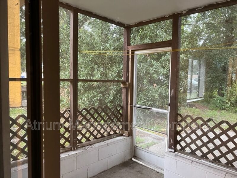 Large 1st floor 2 bedroom & 2 baths apartment in Sanford, Fl! property image