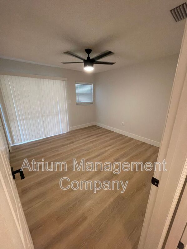 **Special $500 deposit & $100.00 OFF 1st Month Rent ** property image