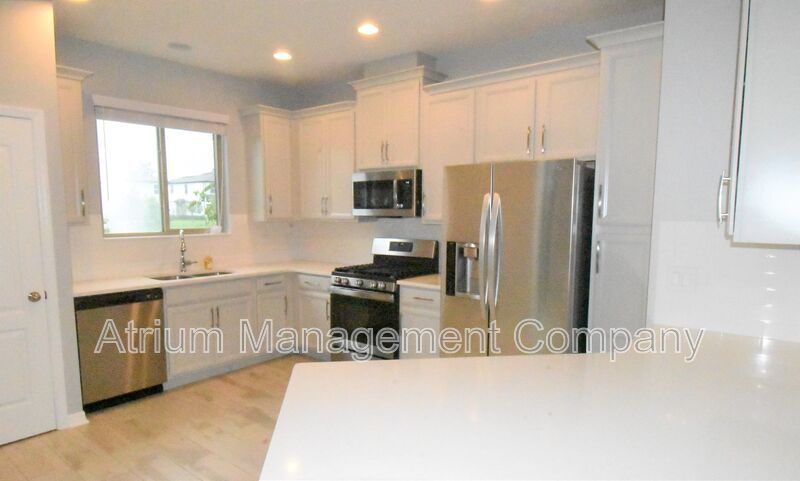 PREMIUM NEW CONSTRUCTION TOWN HOME IN TOWNS AT WHITE CEDAR property image